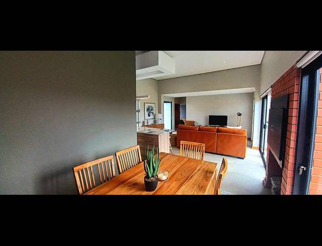 2 BEDROOM TOWNHOUSE FOR SALE IN WILD OLIVE ESTATE